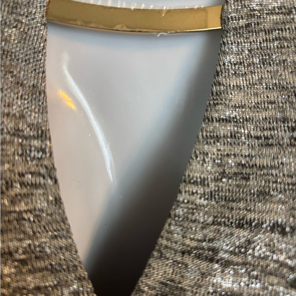 Vince Camuto Silver Metalic V-Neck w Gold Accents Knee Lenght Party Dress 8 NWT - Picture 2 of 6